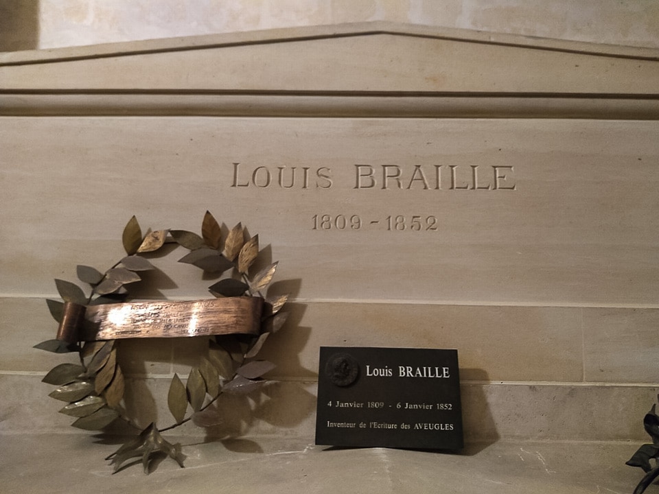 Close up view of Louis Braille's tomb.