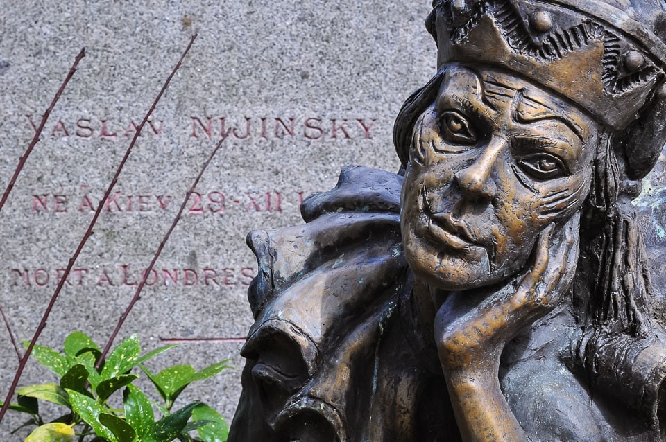 Close up the statue on Vaslav Nijinsky's grave.