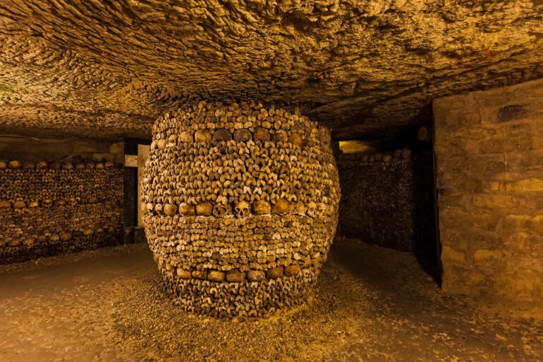 Paris Catacombs- History, Facts and Tips for Visiting