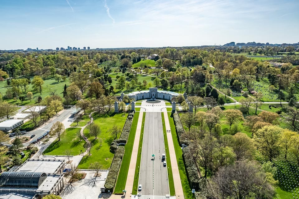 Aerial view of Memorial Ave and the entrance to Arlington National Cemetery.