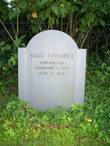 Simple tombstone for Amy Lowell.