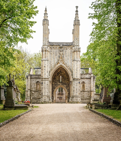 Chapel in Nunhead Cemetery.