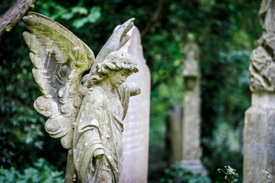 Angel sculpture in Nunhead Cemetery.