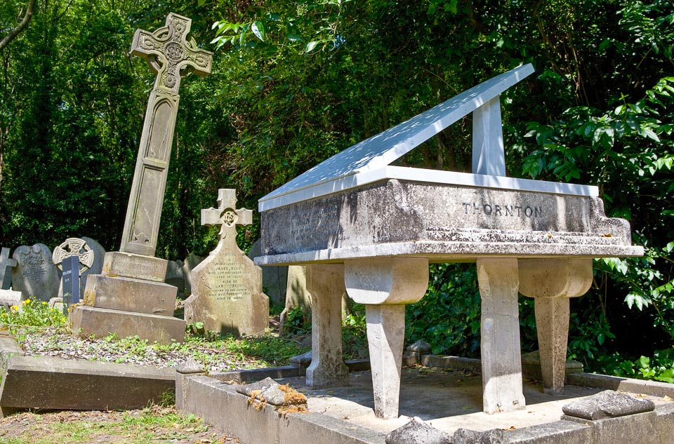 Piano shaped tombstone.