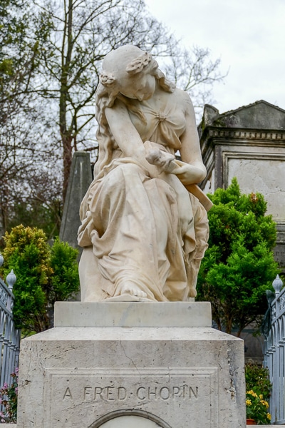 Sculpture of Euterpe on the grave of Frederic Chopin.