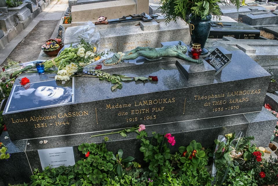 Names on the family grave of Edith Piaf.