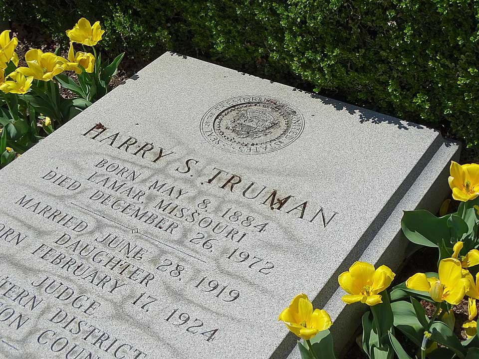Close up of the tombstone of President Truman.