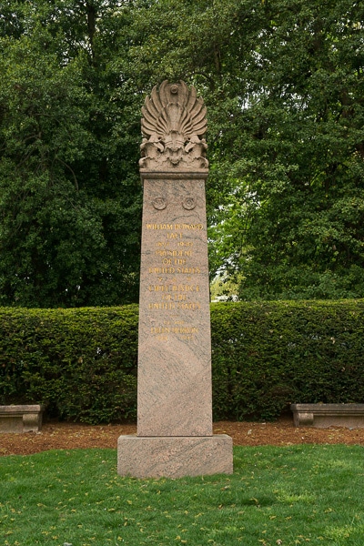 Monument at the grave of President Taft.