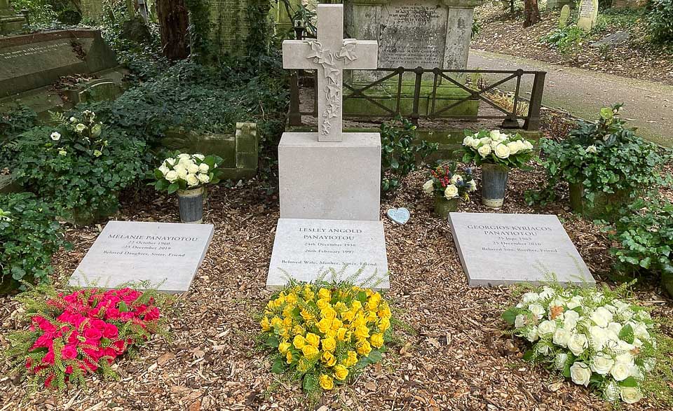 Graves of George Michael, his mother, and sister.