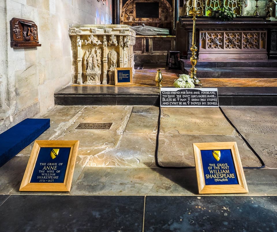 The grave of Shakespeare and his wife.