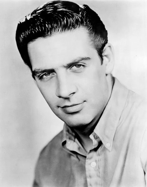 Black and white promotional photo of Jerry Orbach.